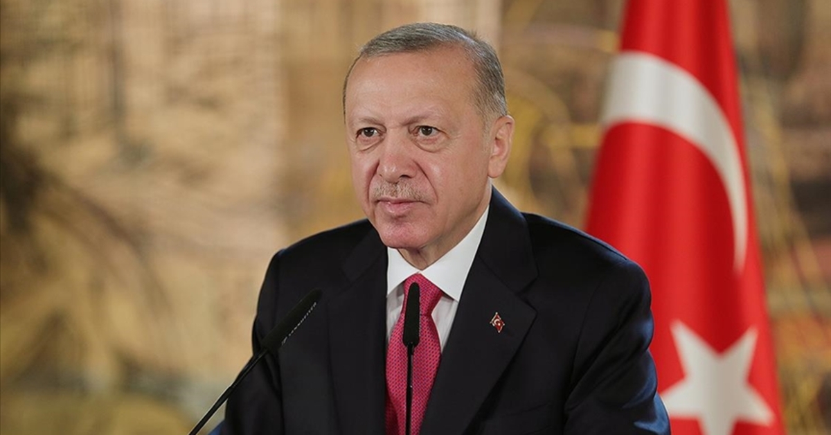Cumhurbaşkanı Erdoğan Büyükelçi Feridun Hadi Sinirlioğlu’nu tebrik etti