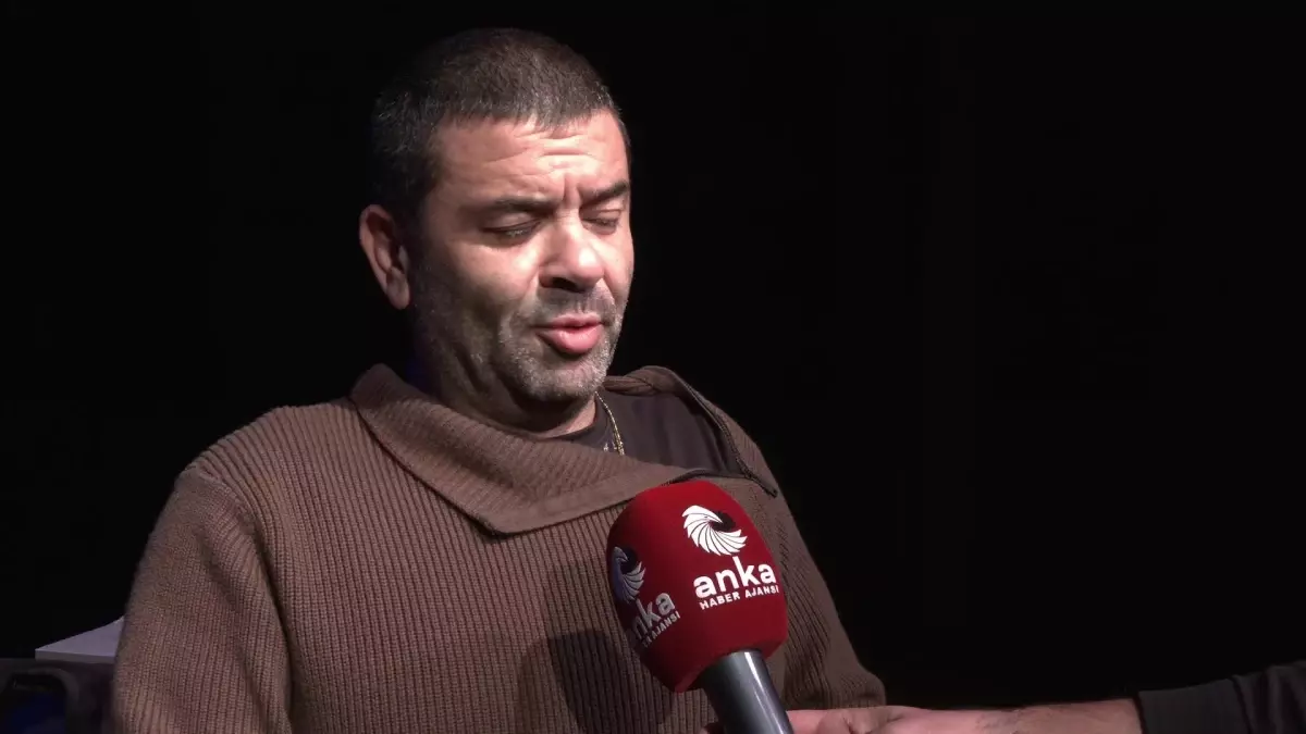 Bülent Şakrak’tan Tiyatroya Dönüş