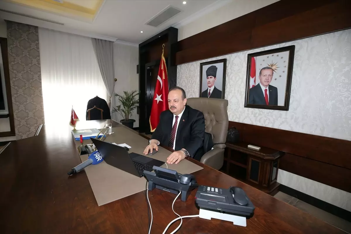 Vali Canbolat, ‘Yılın Kareleri’ Oylamasına Katıldı