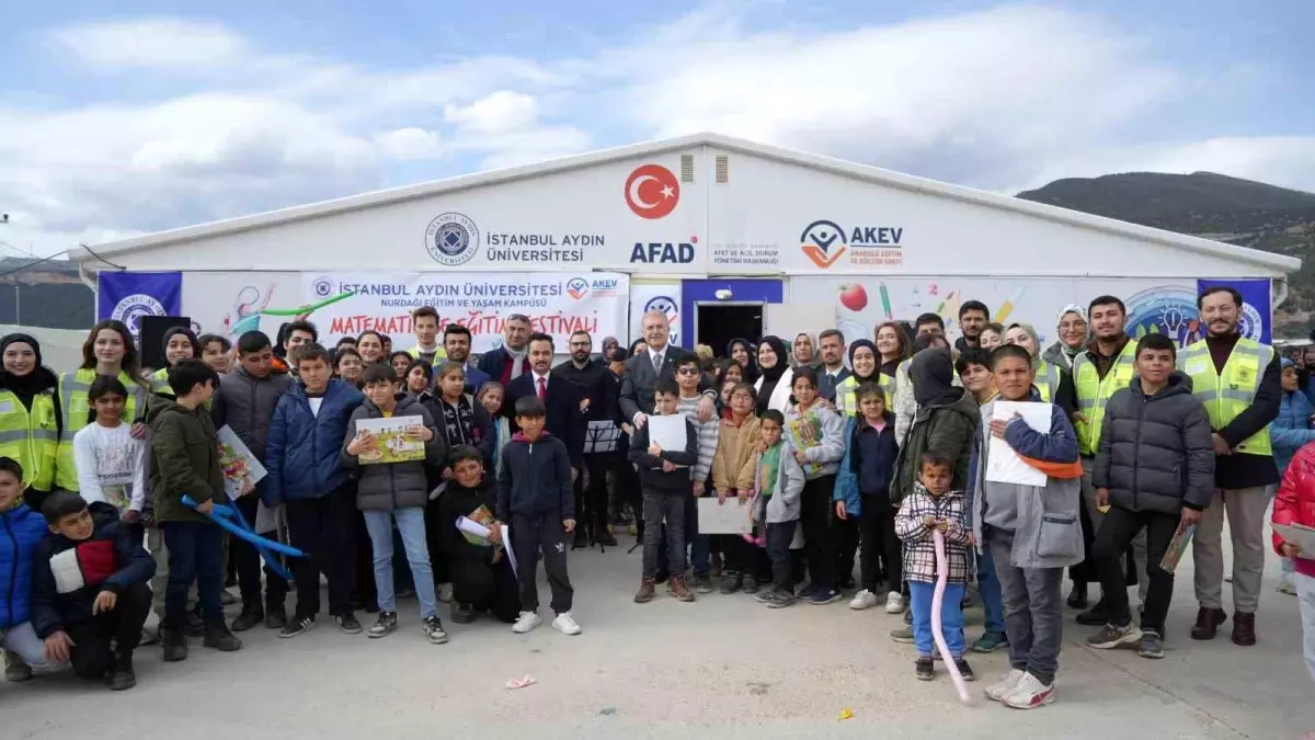 İAÜ’den Nurdağı’nda Matematik Festivali