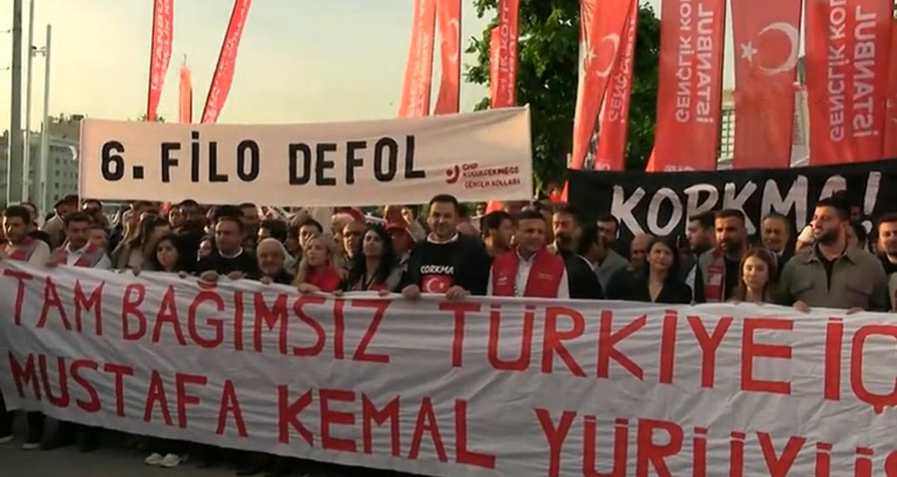 CHP İstanbul’da Deniz Gezmişler için yürüyor