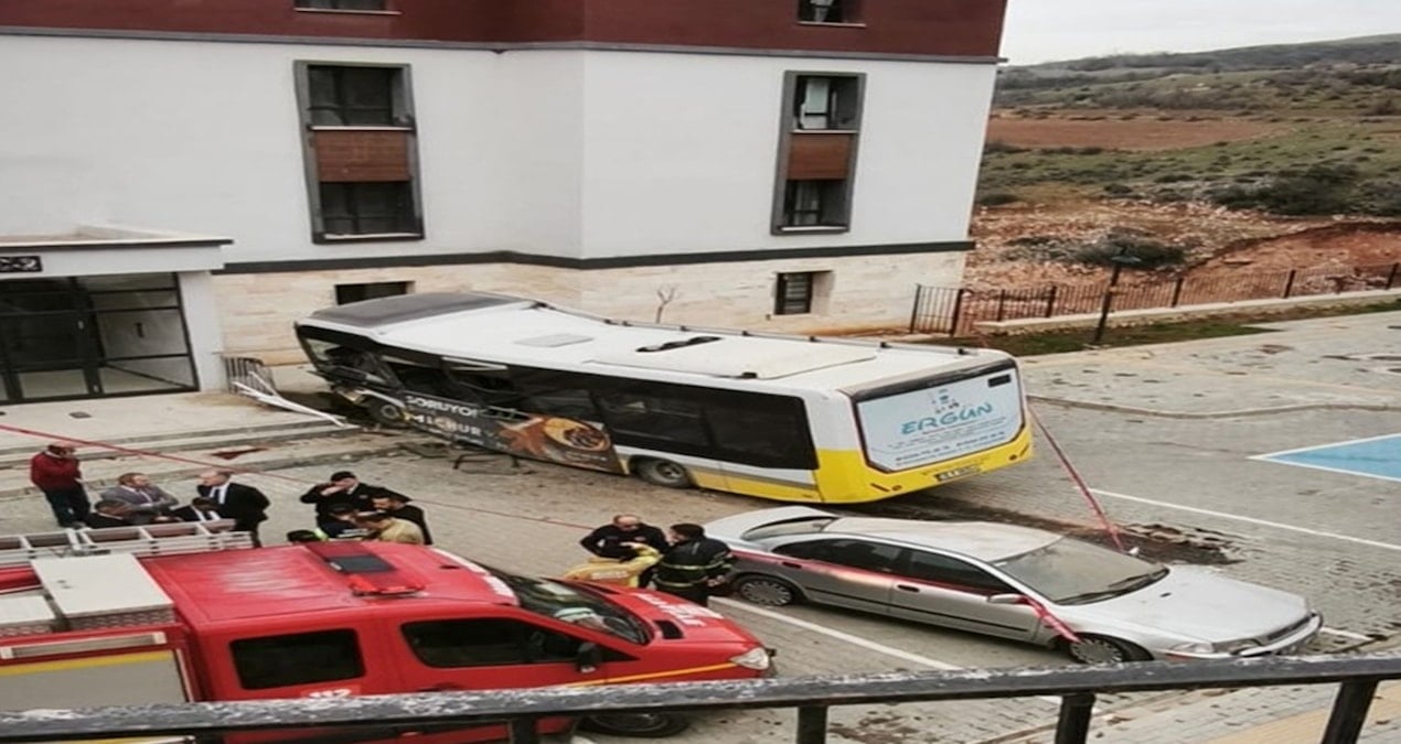 Kazada yaralanan otobüs şoförü 55 günlük yaşam mücadelesini kaybetti